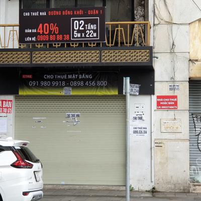 Giá mặt bằng nhà phố giảm mạnh vẫn khó tìm người thuê