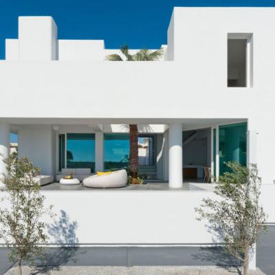 Mãn nhãn với ngôi nhà màu trắng tuyệt đẹp ở Hy Lạp